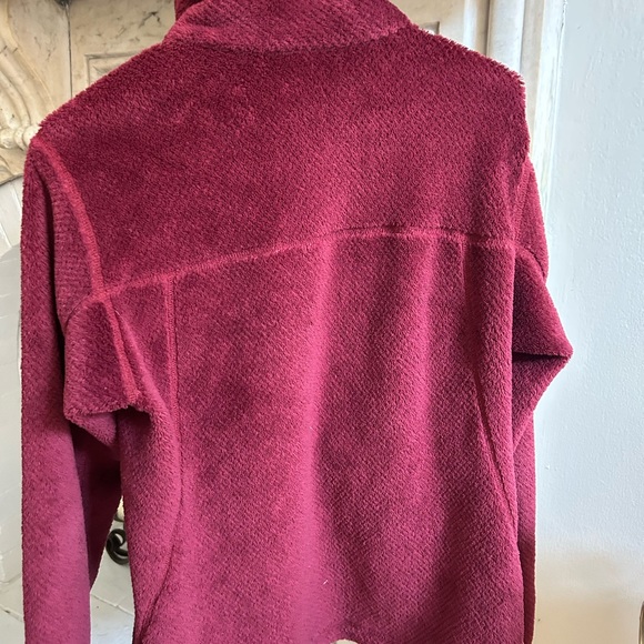Women’s Patagonia Zip Up - Picture 6 of 7